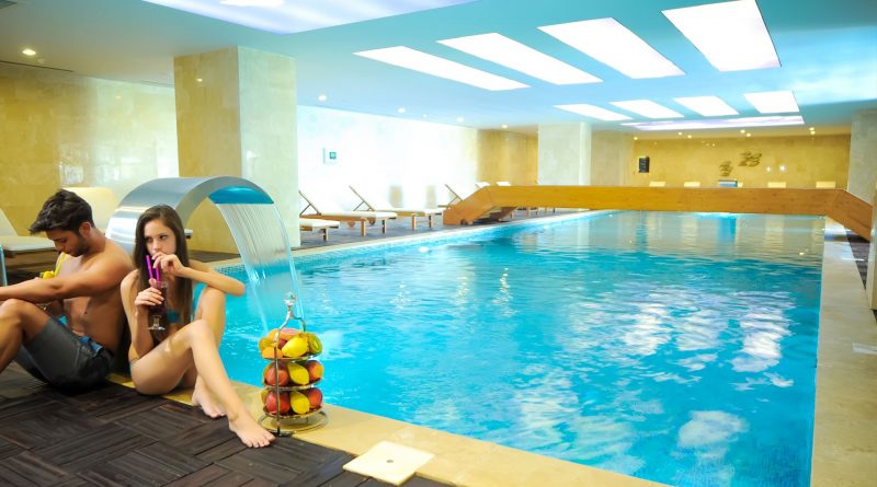Cratos Premium Hotel Kıbrıs