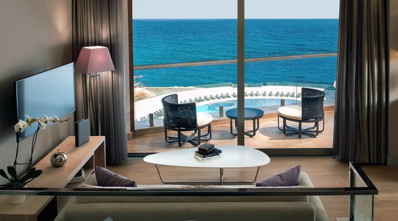 Kıbrıs Elexus Hotel