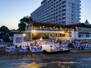 Kıbrıs-Salamis-Bay-Conti-Hotel-0023